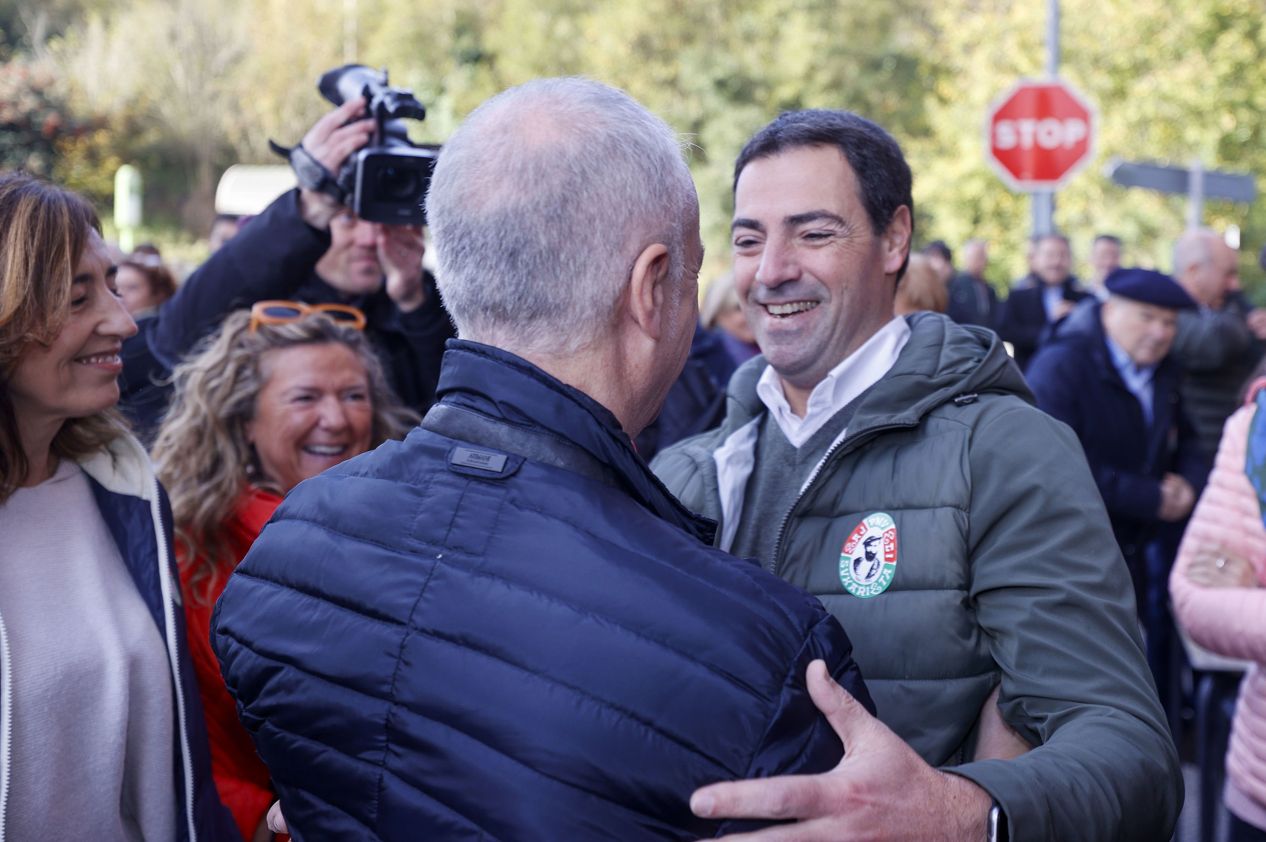 Tertulia de Herrero: El PNV ganará las elecciones vascas según el CIS