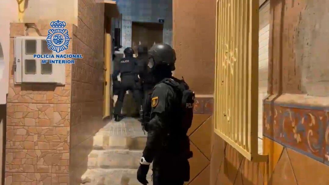 Detenidas 9 Personas En Melilla Por Formar Parte De Una Red De ...