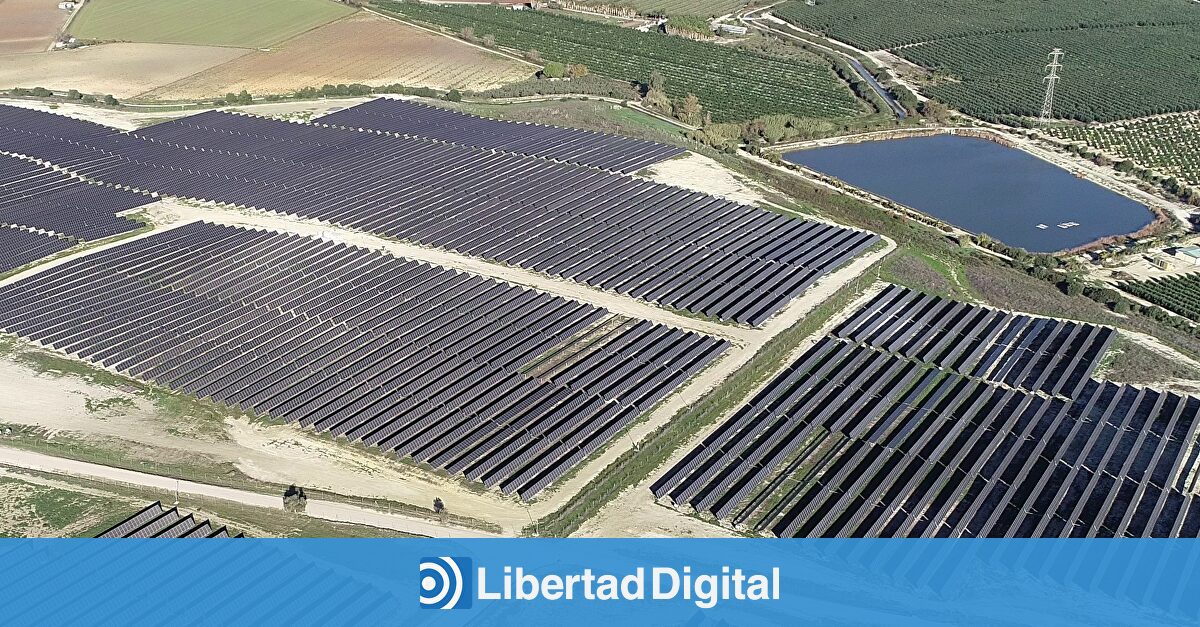 Repsol empieza a producir electricidad renovable en Andalucía con un ...