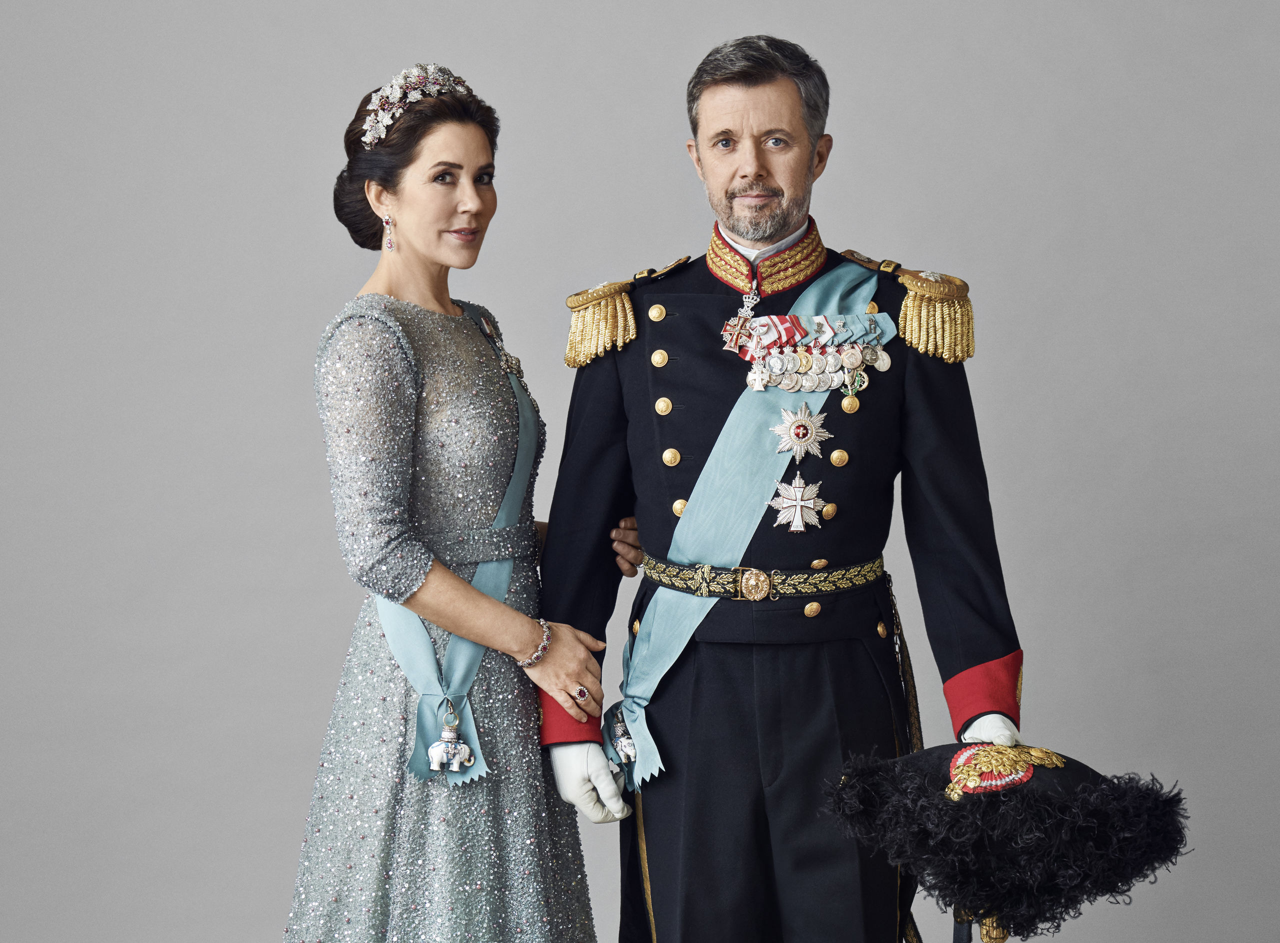 La casa real danesa publica las fotografías oficiales de los futuros reyes Federico y Mary