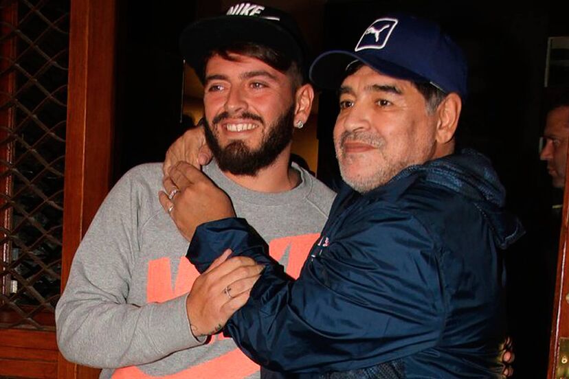 Las explosivas declaraciones del hijo de Maradona: "Mataron a mi padre y tengo una idea de quién es el culpable"