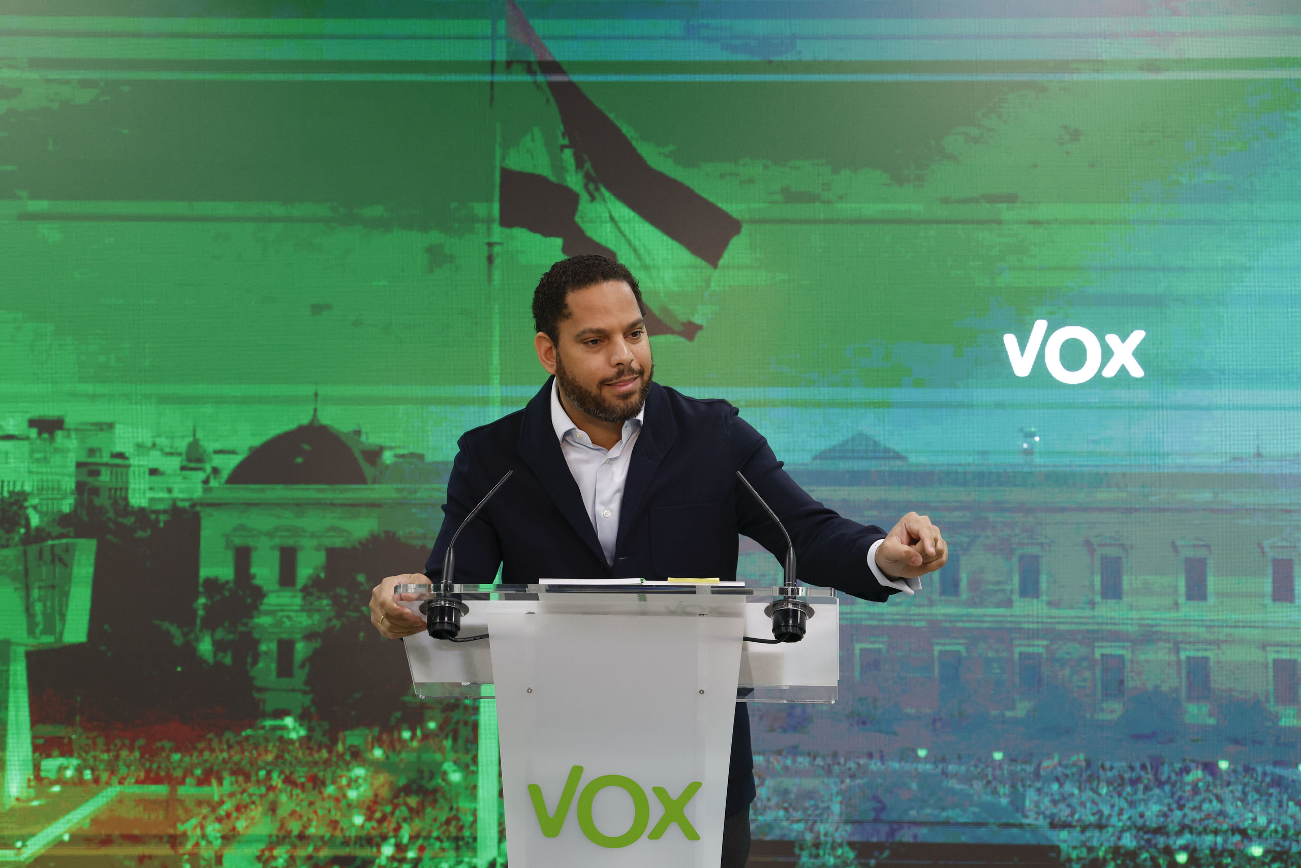Vox endurece su choque con Feijóo y se descuelga por primera vez de la manifestación del PP del 28 de enero
