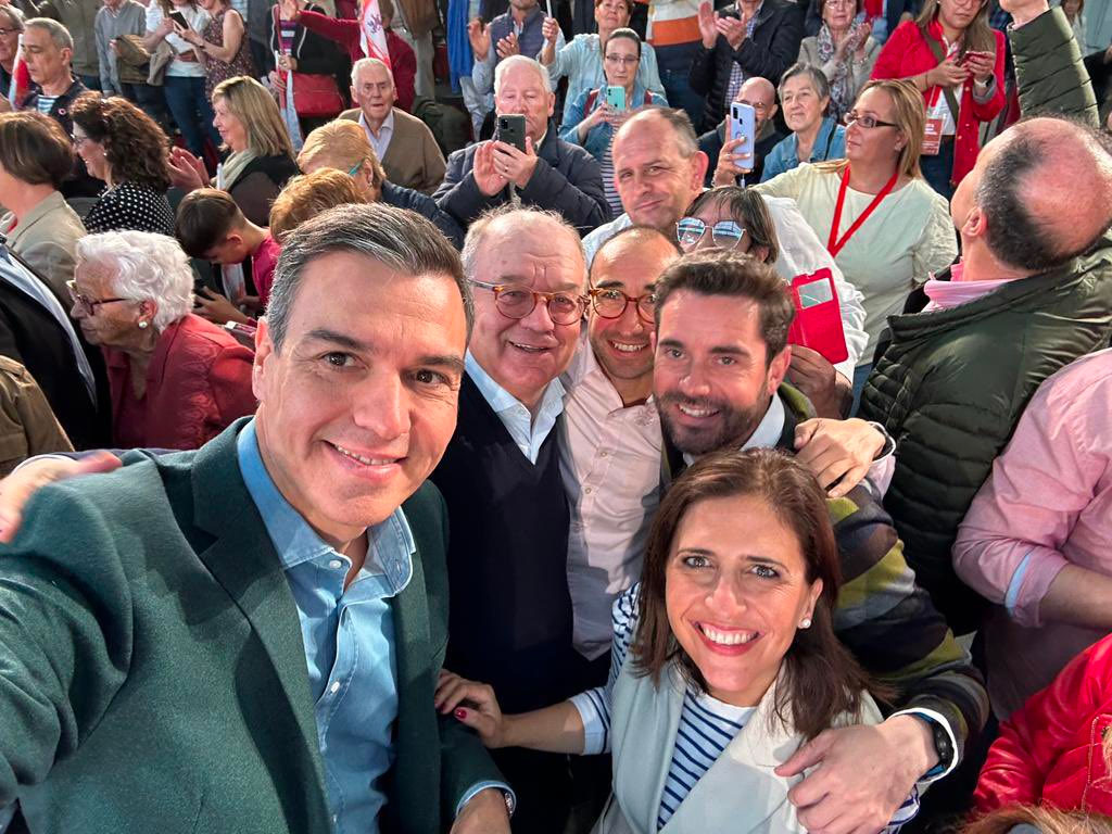Sánchez apuesta por una diputada desconocida, Esther Peña, como nueva portavoz del PSOE