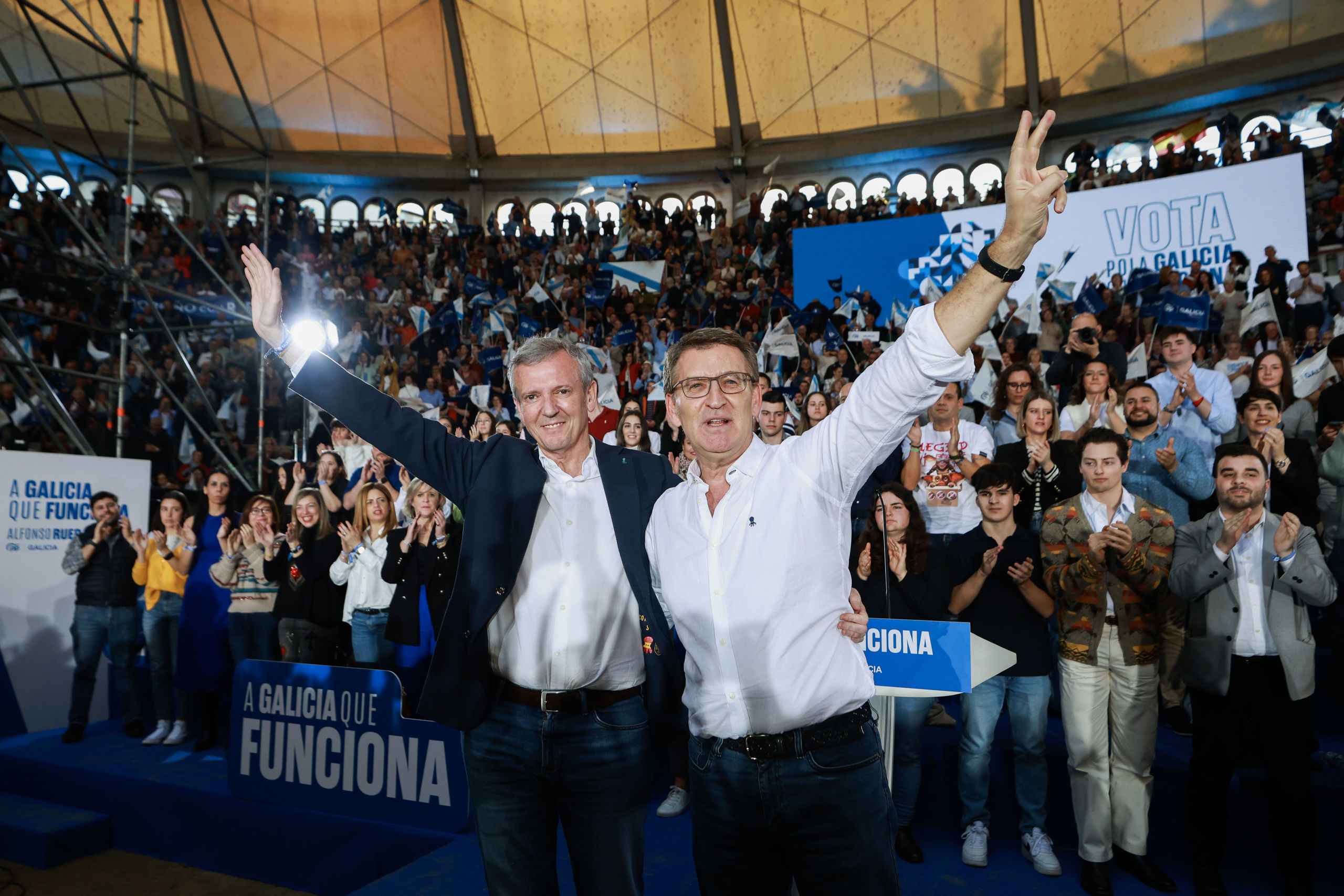 El PP gallego consolida su quinta mayoría absoluta y el PSOE se desploma, según una encuesta