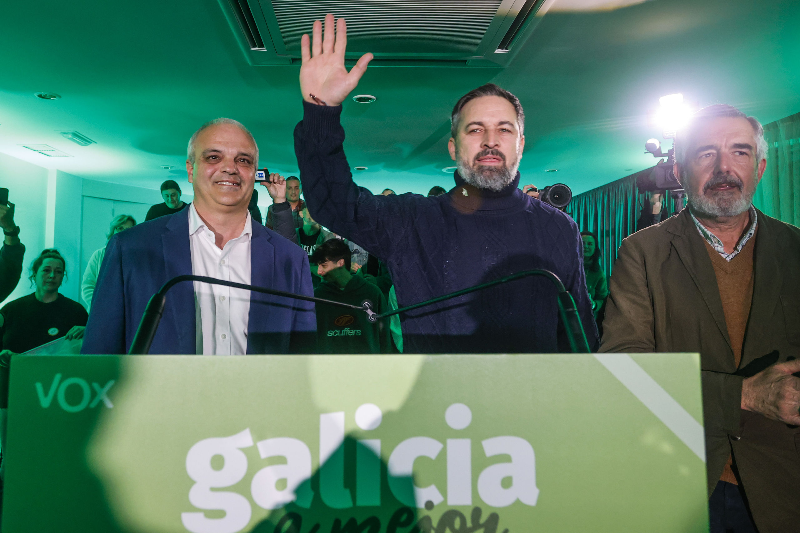Vox lucha por lograr su primer escaño en Galicia a costa del PP para romper la racha descendente