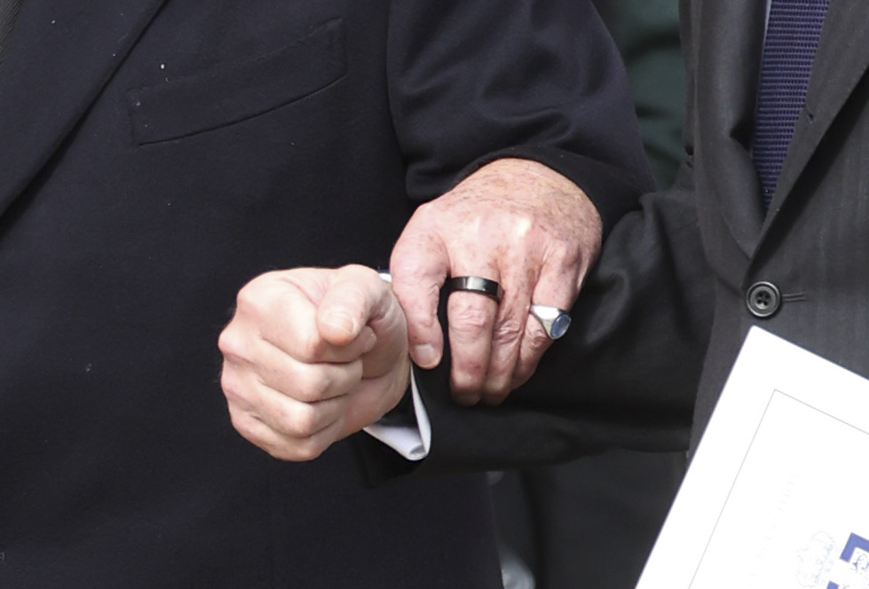 Así es el anillo inteligente del rey Juan Carlos que ayuda a mejorar la  salud