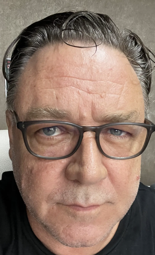 russell-crowe-sin-barba.jpg