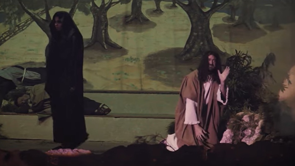 La Pasión de Villatobas, la vida de Jesús "codo con codo con el espectador"