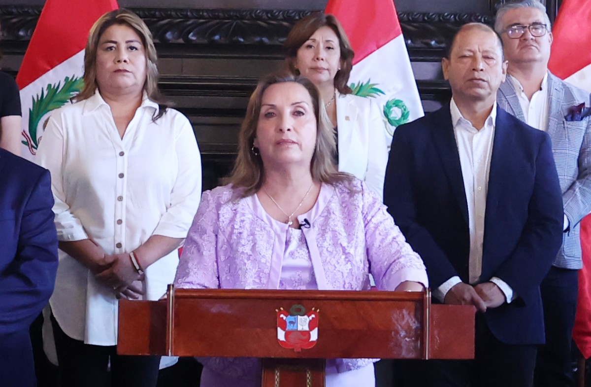 Perú y su estado "normal" de crisis política: la presidenta investigada por su patrimonio
