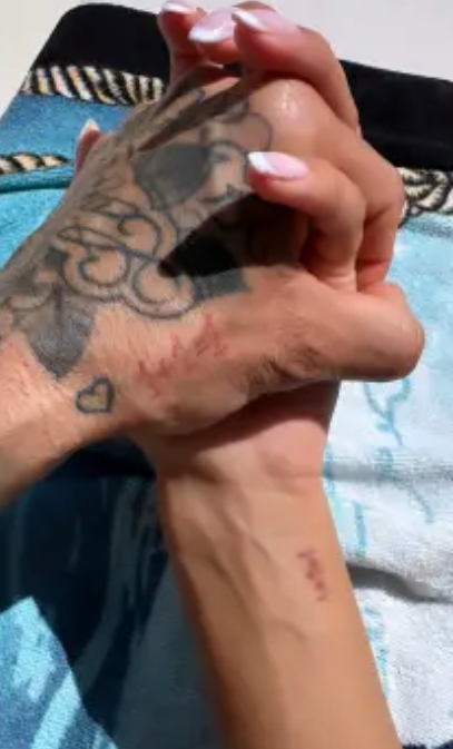 manos-joana-dani-alves.jpg