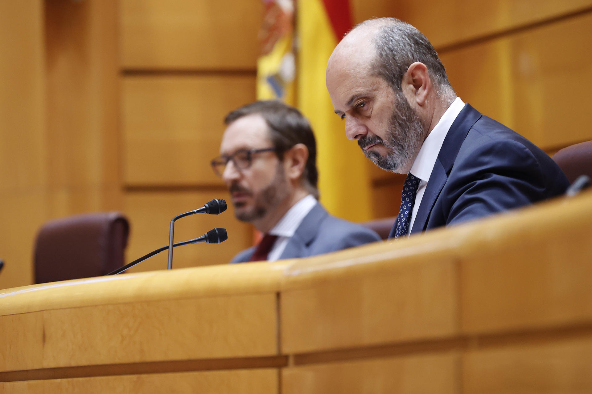 El PSOE lleva a MAR al Senado la misma semana de las listas negras de Puente y Serrano responde: "Lecciones ni una"