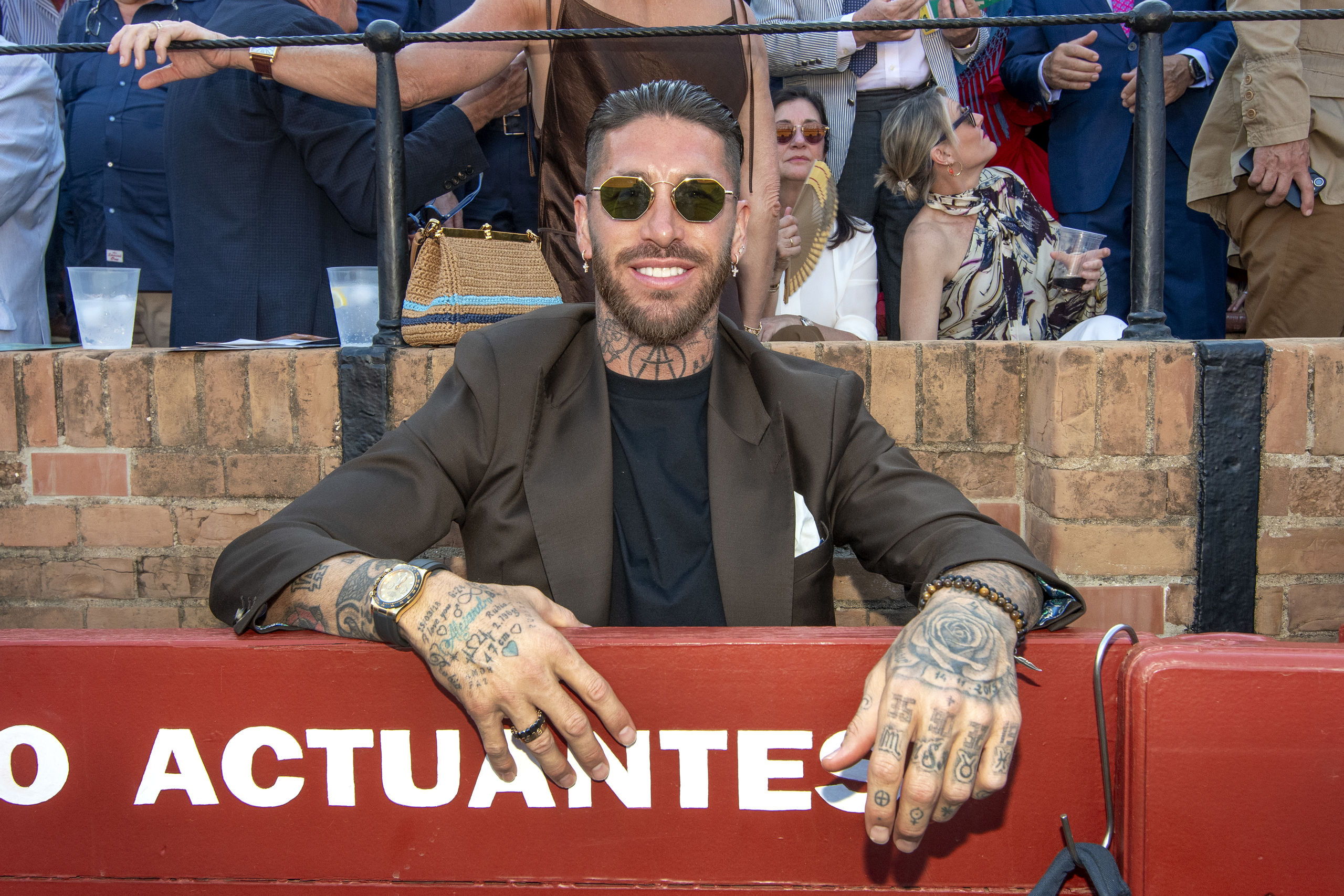 Rocío Crusset, Sergio Ramos y otros famosos abarrotan la plaza de toros de Sevilla