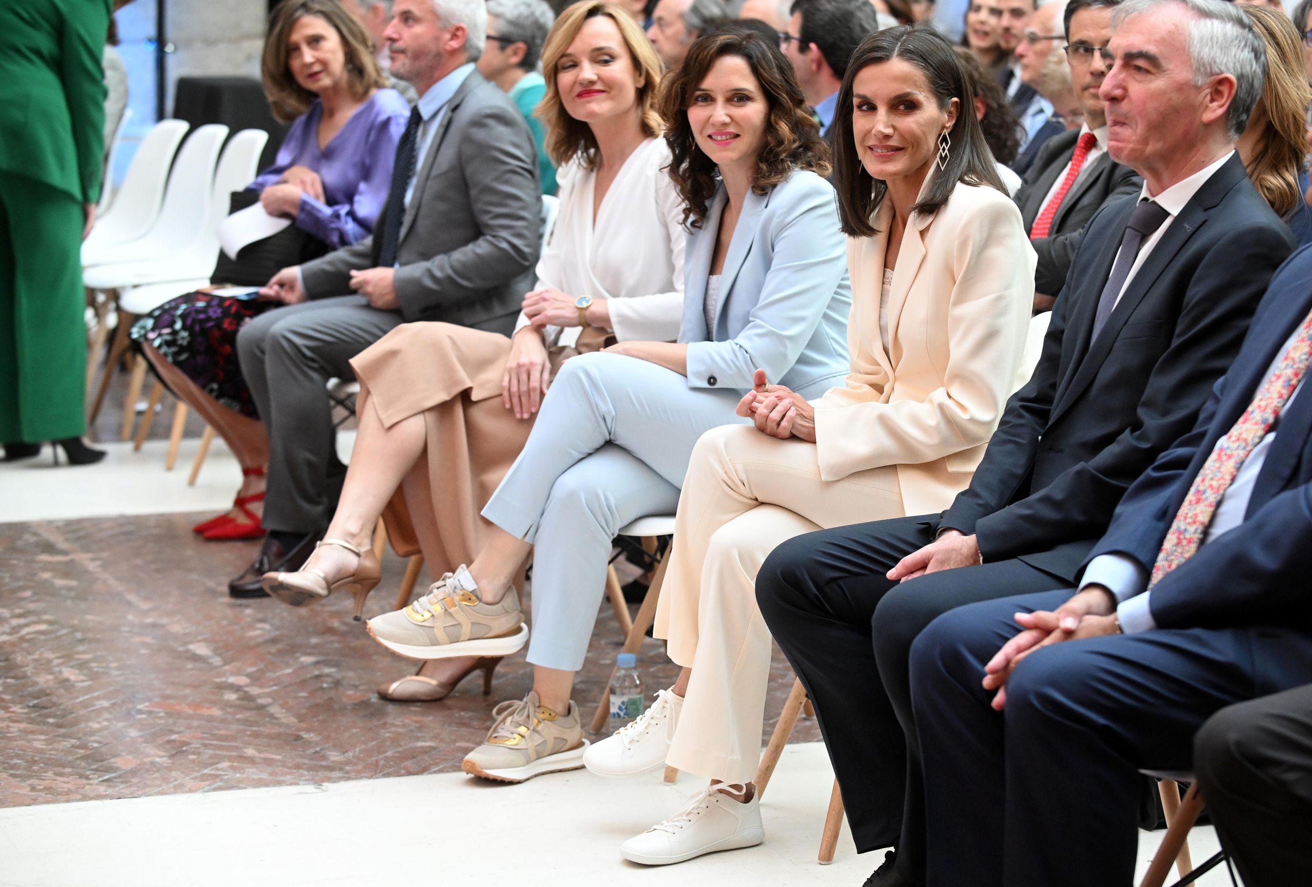 letizia-ayuso-pilar-alegria-premios-sm.jpg