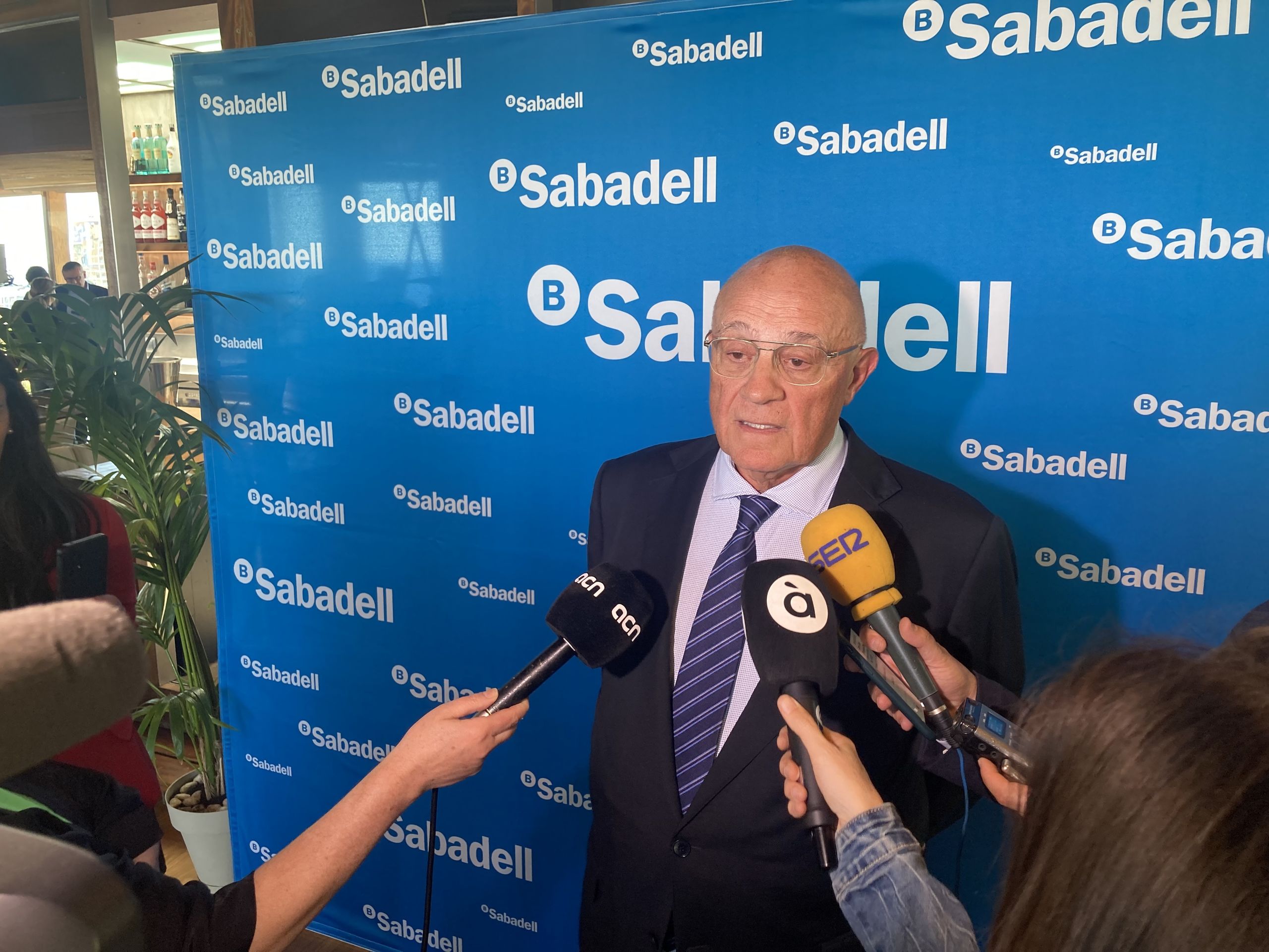 Sabadell dispara sus beneficios un 40,3% con 791 millones hasta junio