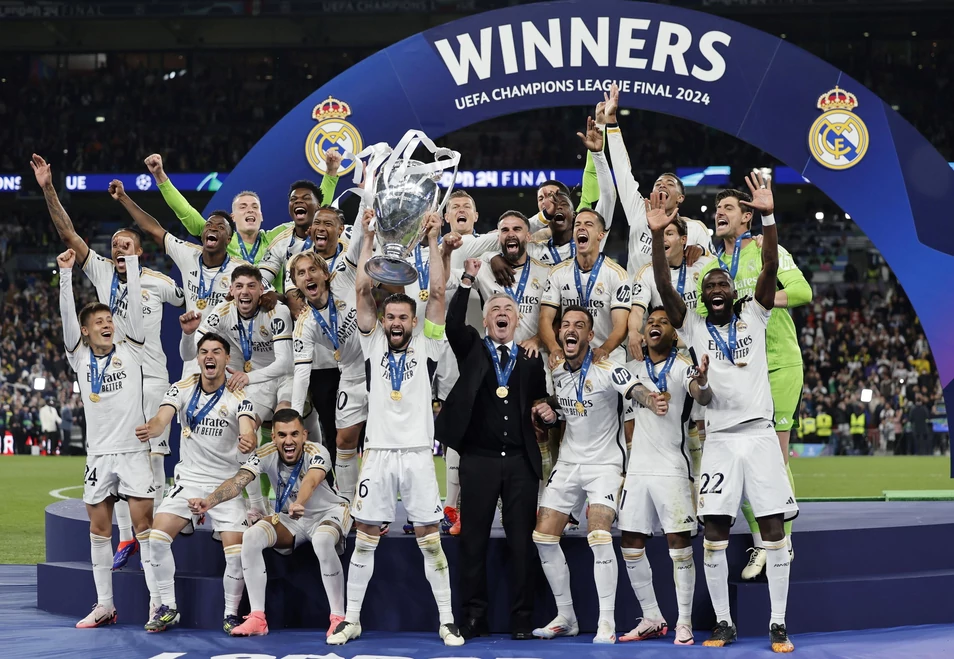 El Real Madrid conquista su decimoquinta Copa de Europa, Champion League. 0106-madrid-decimoquinta.jpg