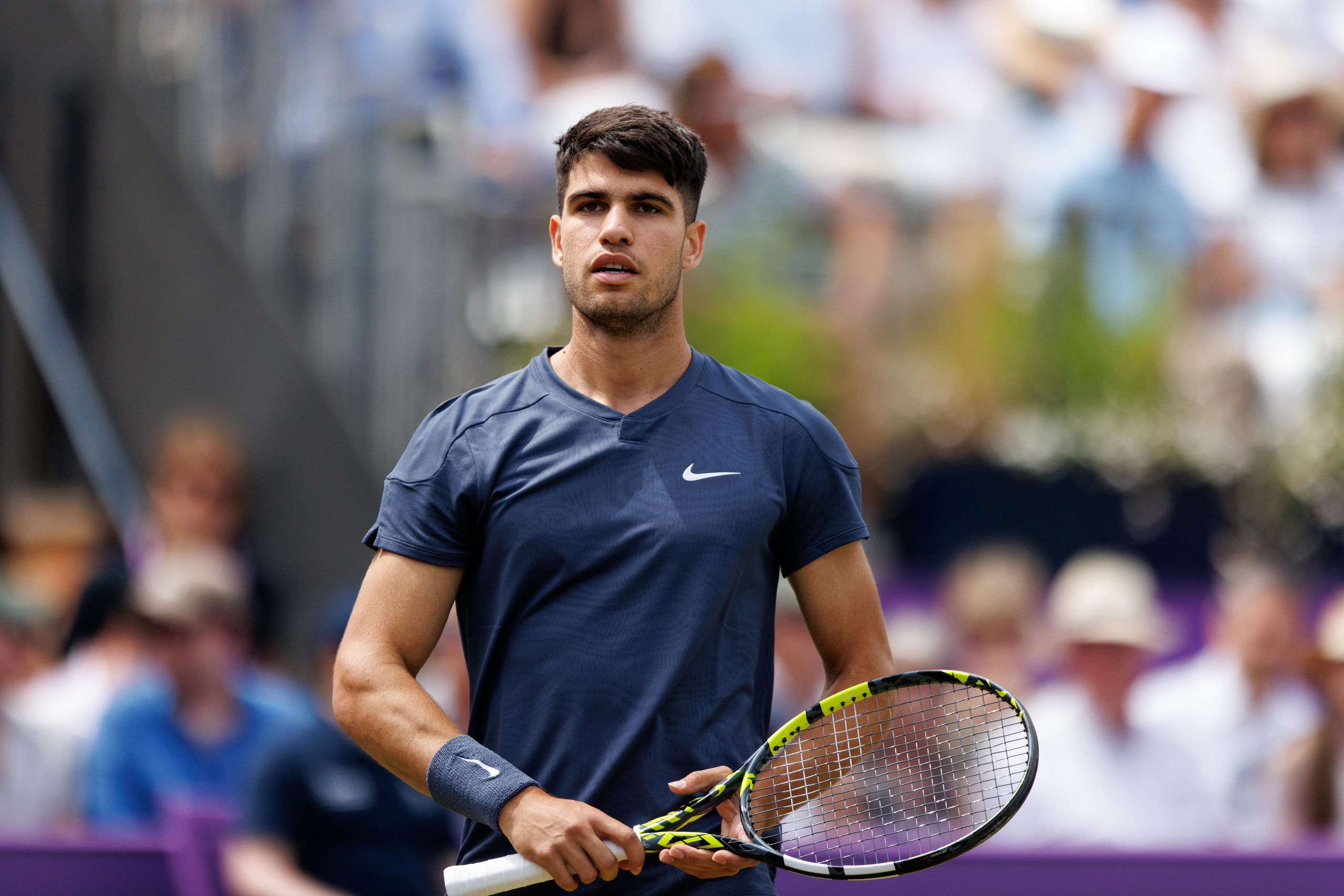 Alcaraz pierde el número dos en el Torneo de Queen's