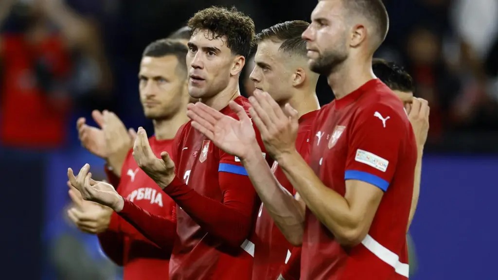 Trance en plena Eurocopa: Serbia amenaza con abandonar el torneo