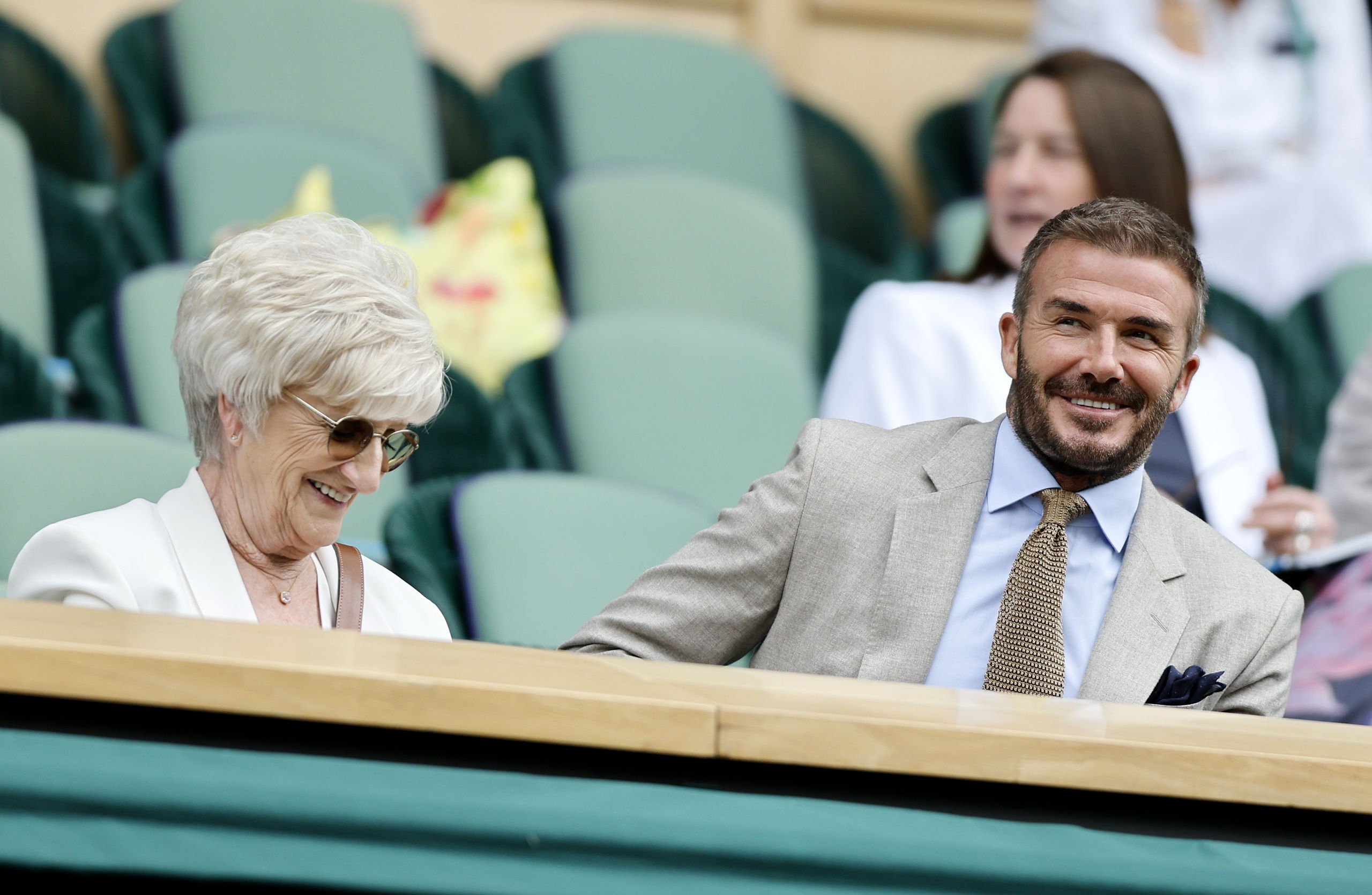 david-beckham-sandra-beckham-wimbledon-2024.jpg