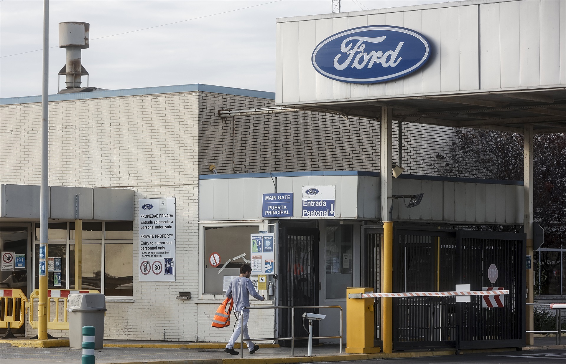 Ford pacta un ERE para 626 personas con prejubilaciones a los 53 y bonificaciones de 40.000 euros