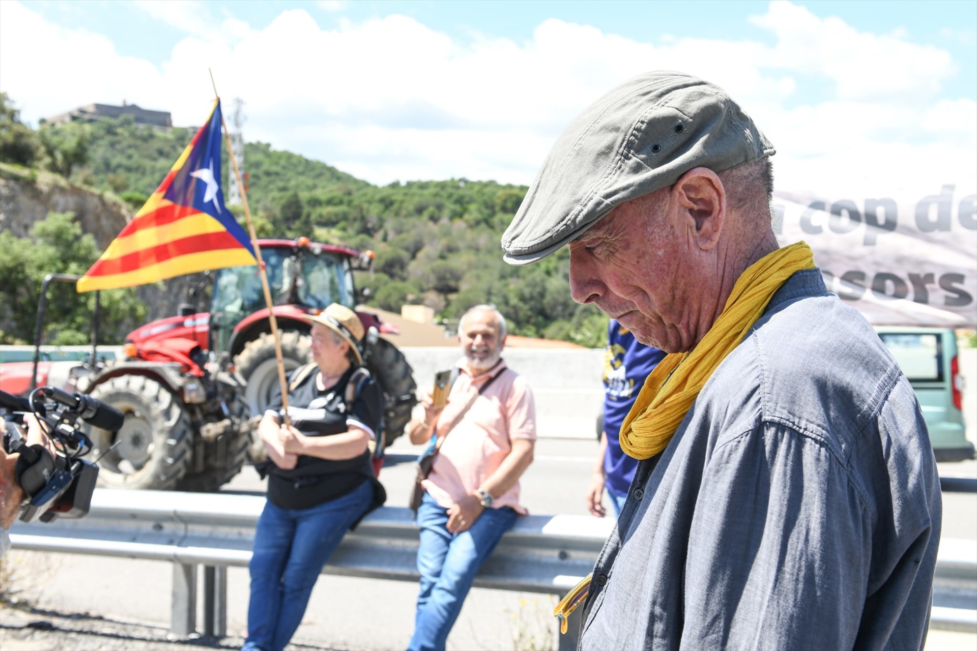 Lluís Llach pone la ANC al servicio de Puigdemont y advierte a ERC sobre su "suicidio" si apoya a Illa