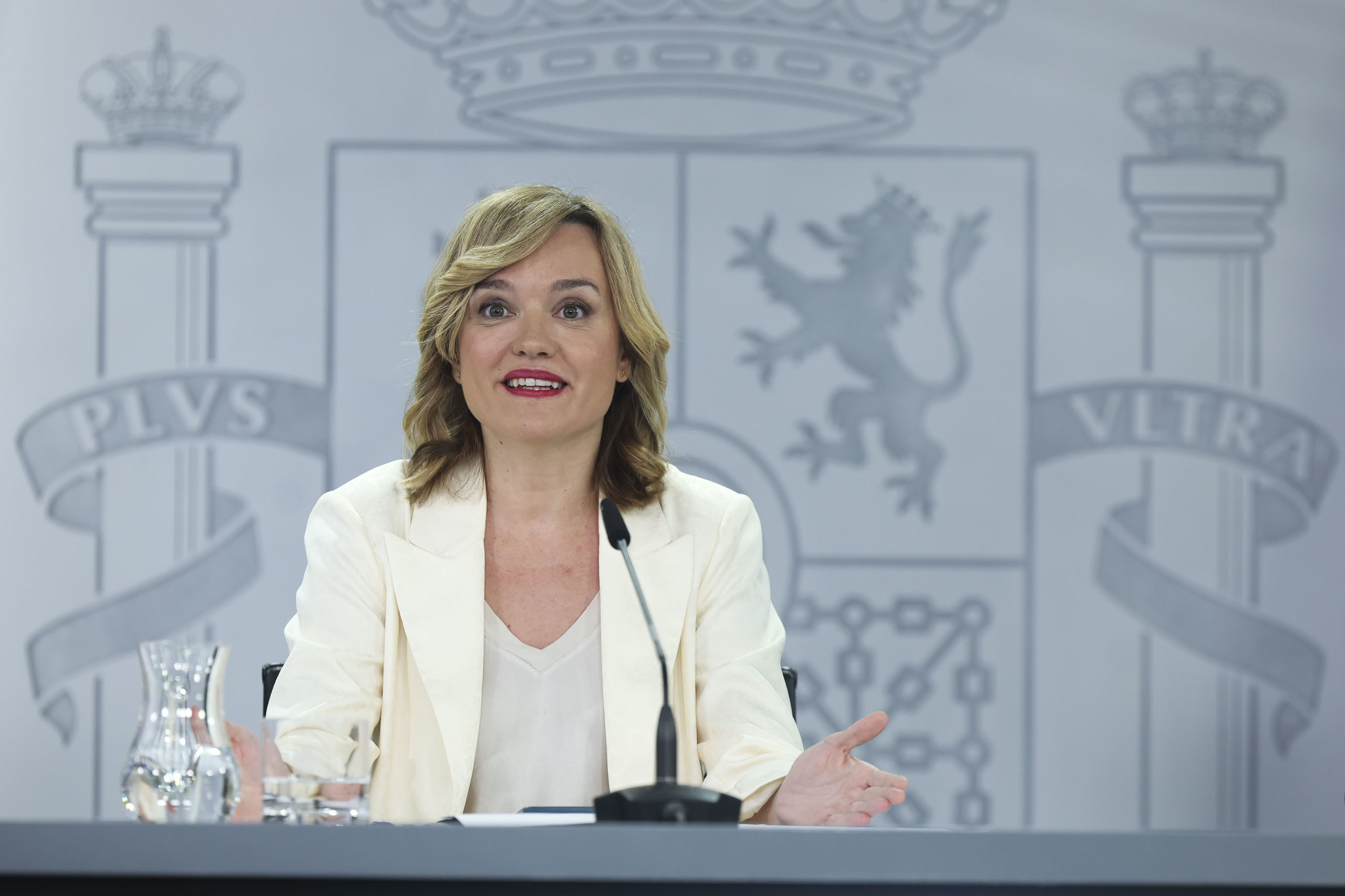 Tertulia de Herrero: El Gobierno pide al PP que rompa con Vox