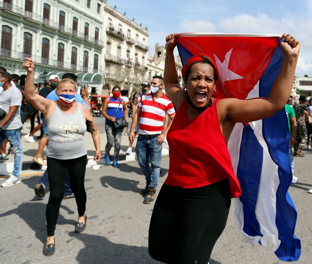 Las familias de los presos del 11J denuncian en esRadio las torturas de la dictadura cubana