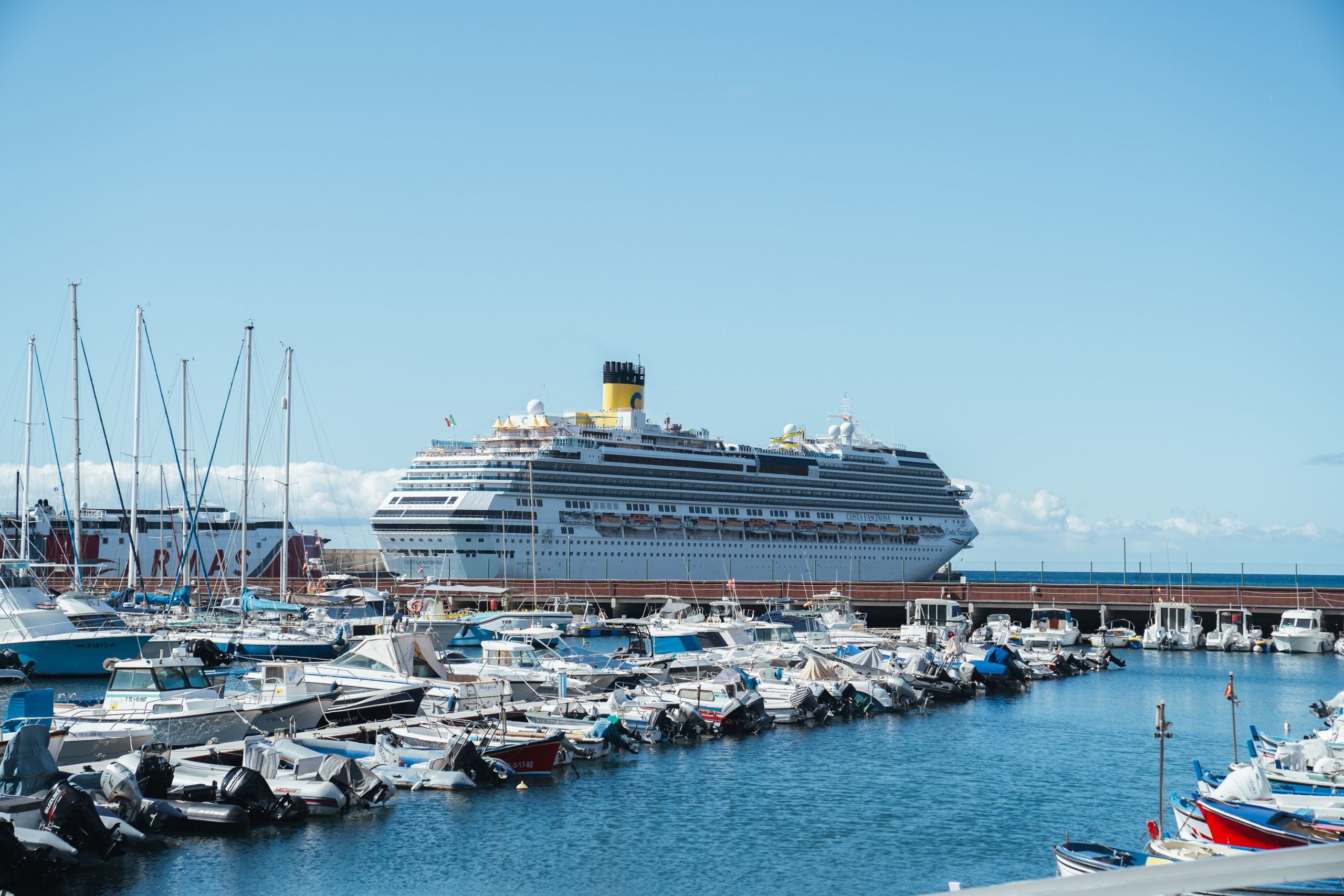 Compañías de cruceros empiezan a abandonar destinos por insultos a los turistas