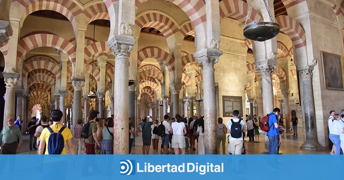 Un hombre armado con un estilete siembra el pánico junto a la Mezquita de Córdoba