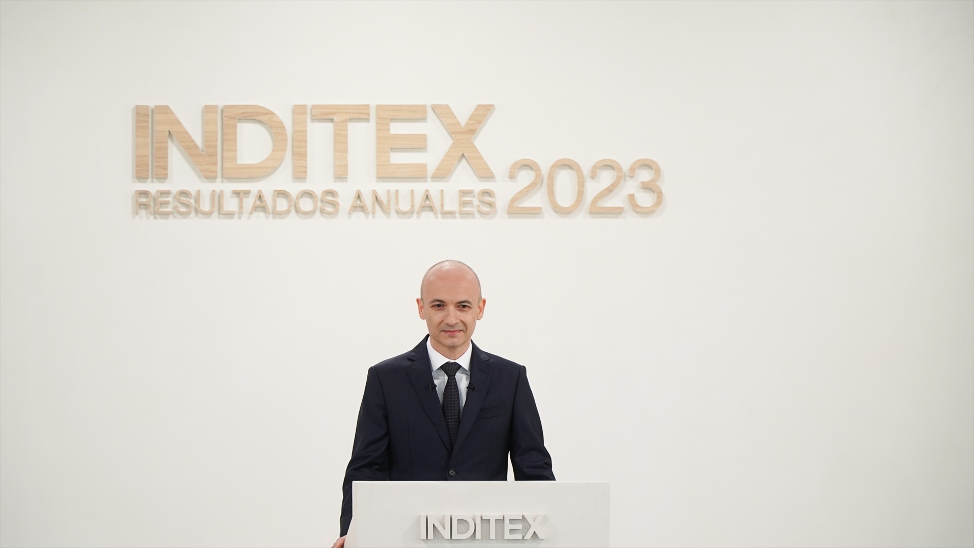 Inditex premia a sus trabajadores con bonos por antigüedad y reducción de jornada