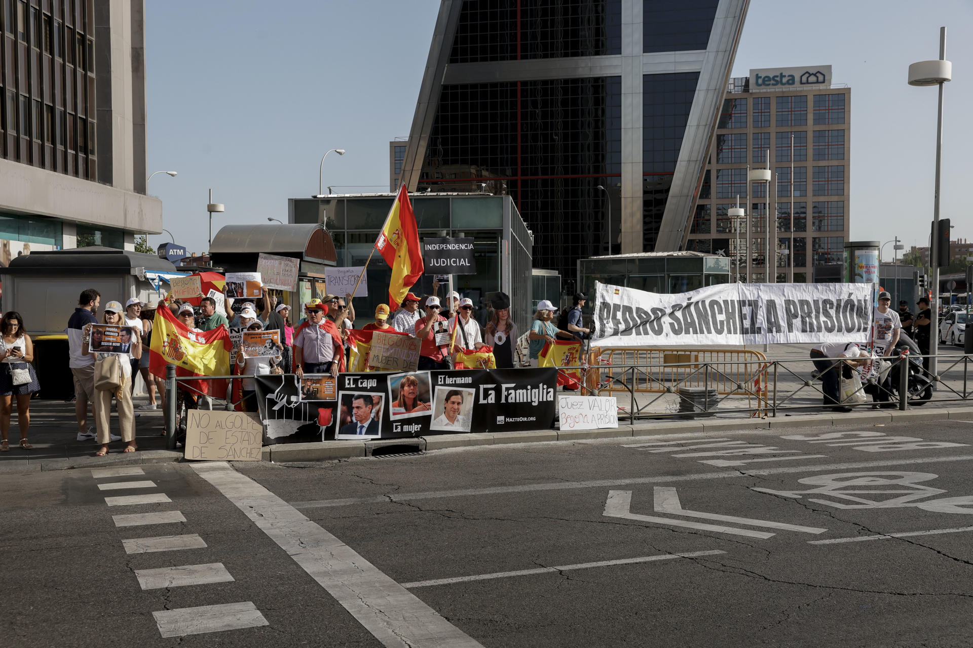 Blindaje policial en Plaza de Castilla ante la declaración como ...