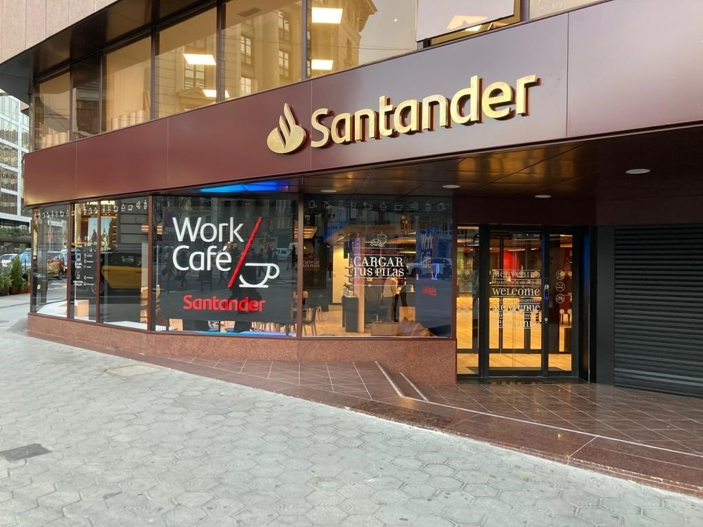 Banco Santander gana 6.059 millones en el primer semestre, un 15,6% más