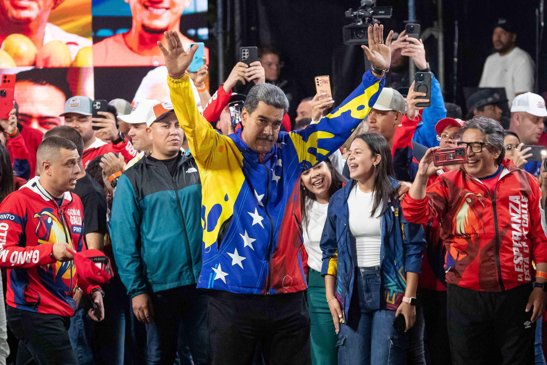 Maduro amenaza a quien dude de la victoria que se atribuye