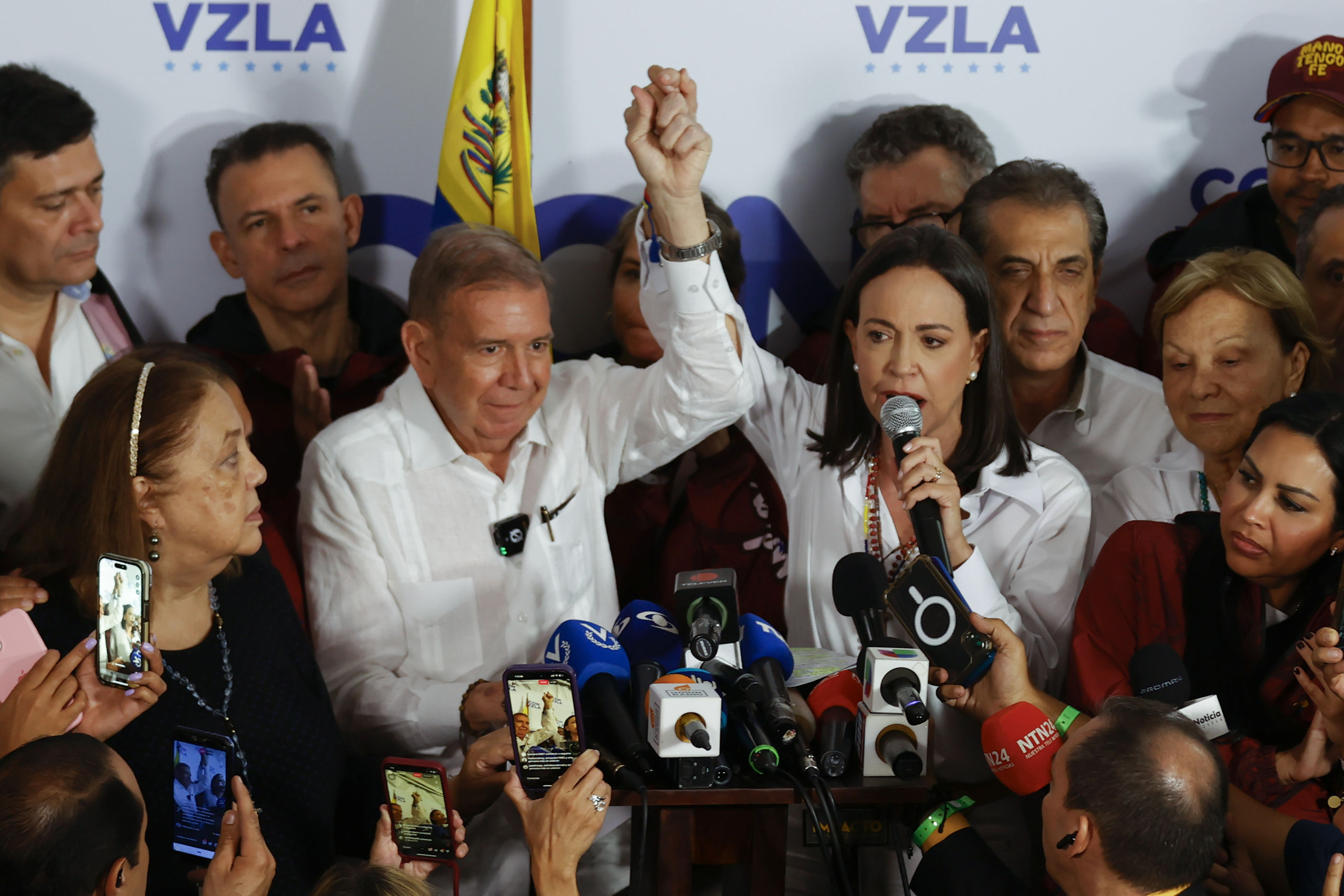 María Corina Machado proclama la victoria arrolladora de Edmundo González: "Obtuvo el 70% de los votos"