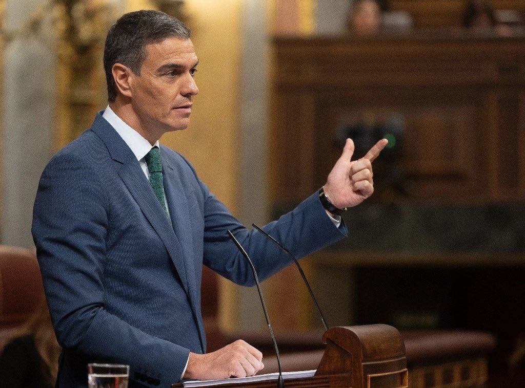 Las noticias de La Mañana: Hasta cinco barones del PSOE tildan de "disparate fiscal" el acuerdo con ERC