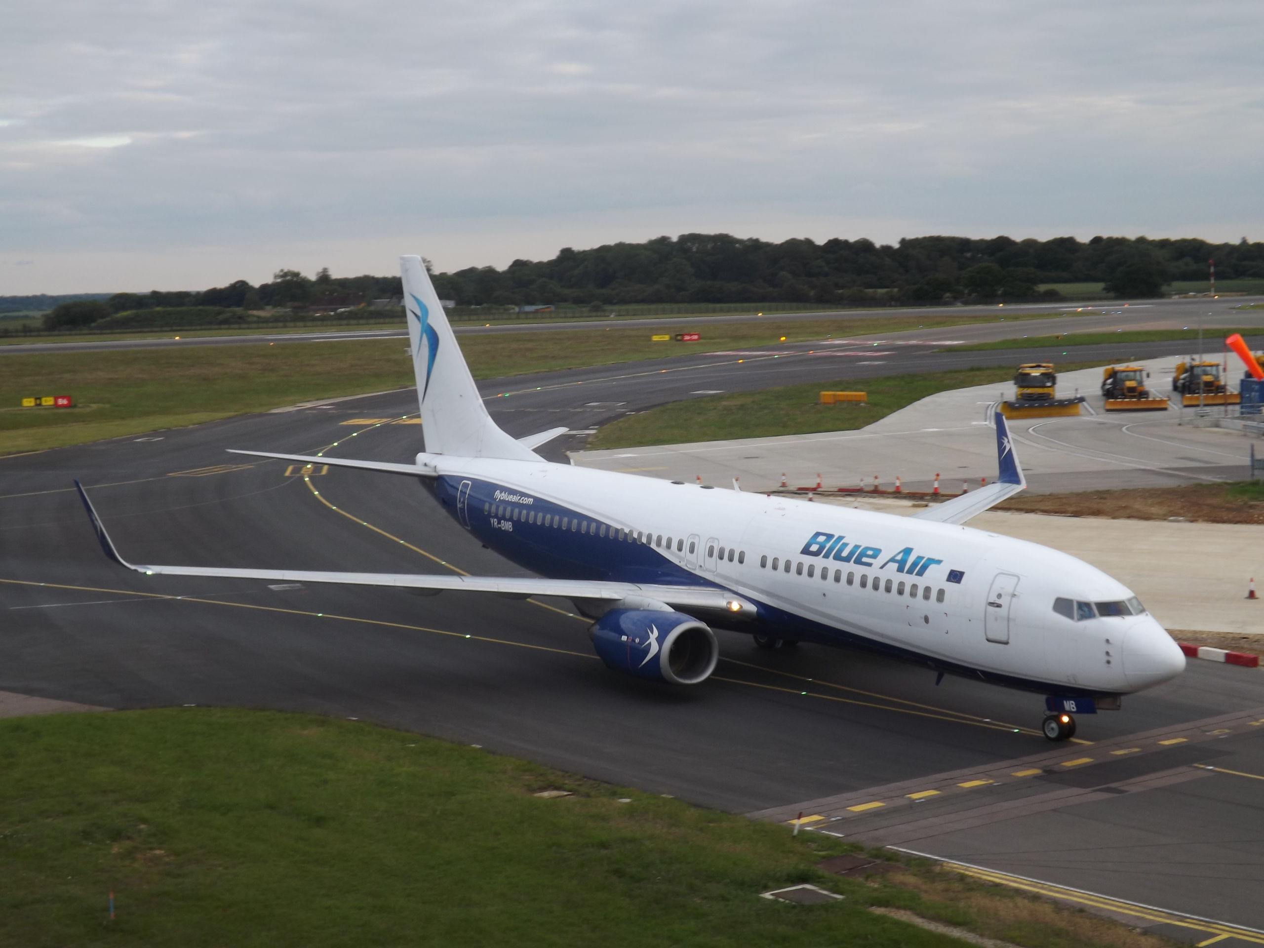 Embargan la participación de AENA en el aeropuerto de Luton, en Londres, por los impagos a las renovables