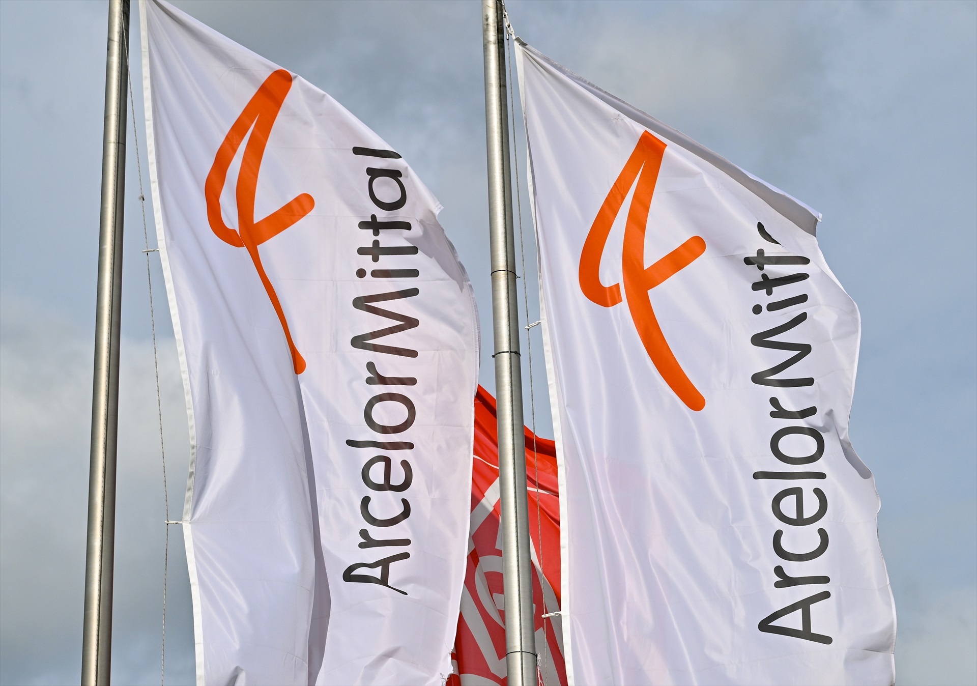 ArcelorMittal se dispara más de un 3% tras comprar el 28,4% de Vallourec por 955 millones