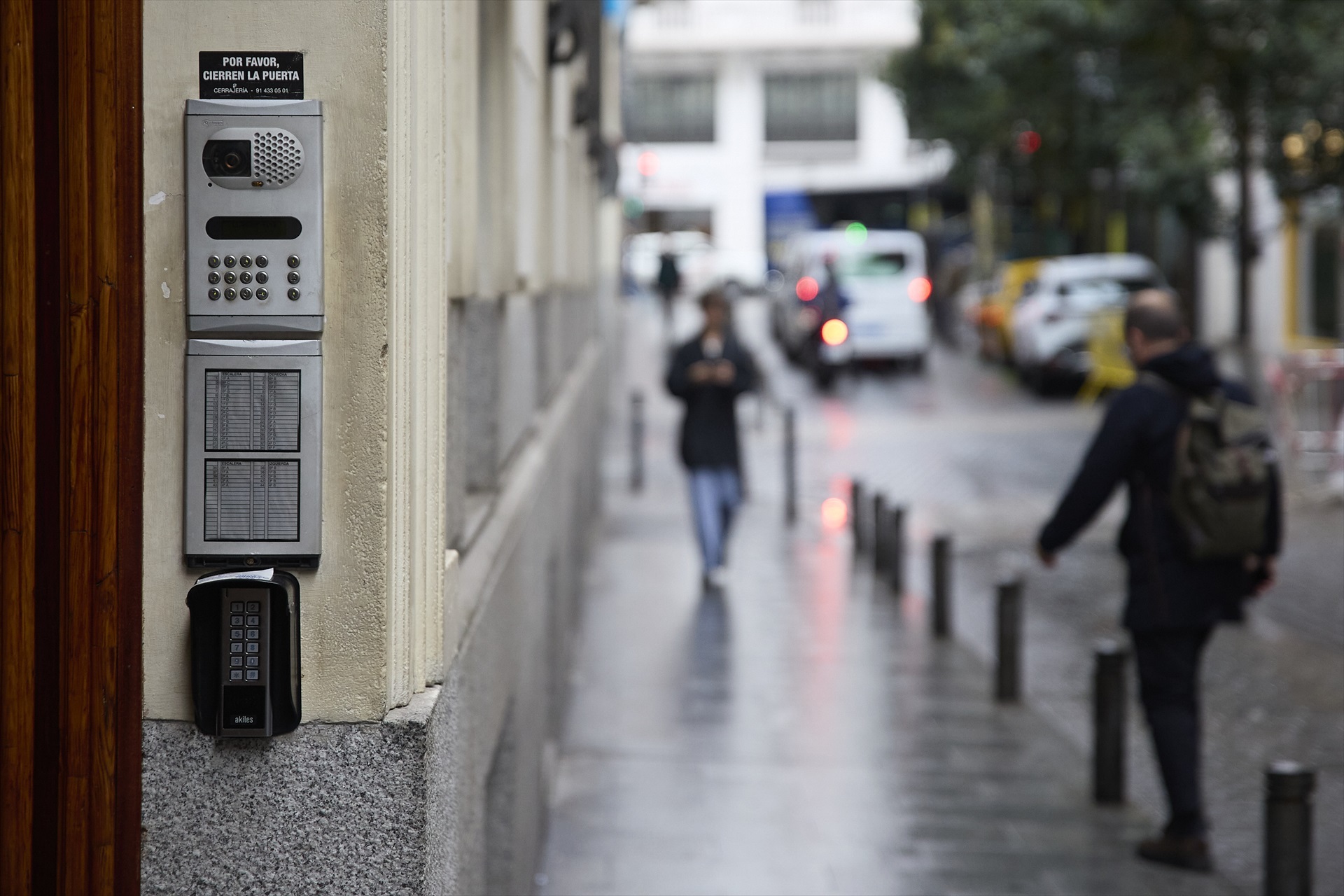 El PSOE prepara un nuevo golpe contra los apartamentos turísticos: más IVA y exigencia de motivar su comercialización