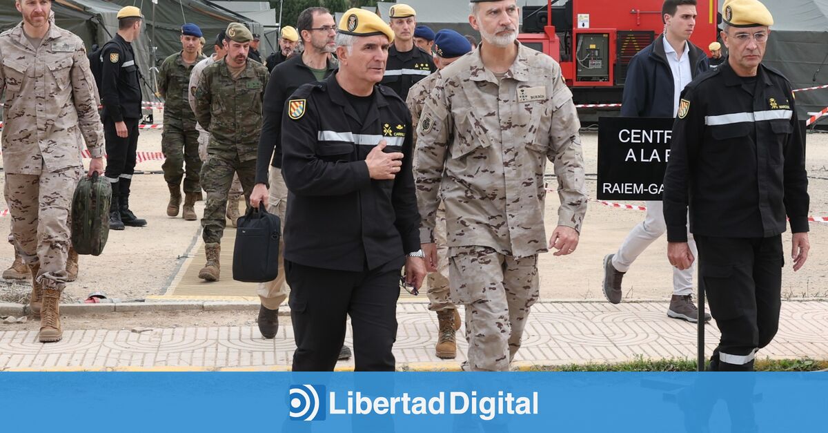 El Rey traslada a los militares la gratitud de los ciudadanos  por lo que estáis haciendo día y noche, las 24 horas 