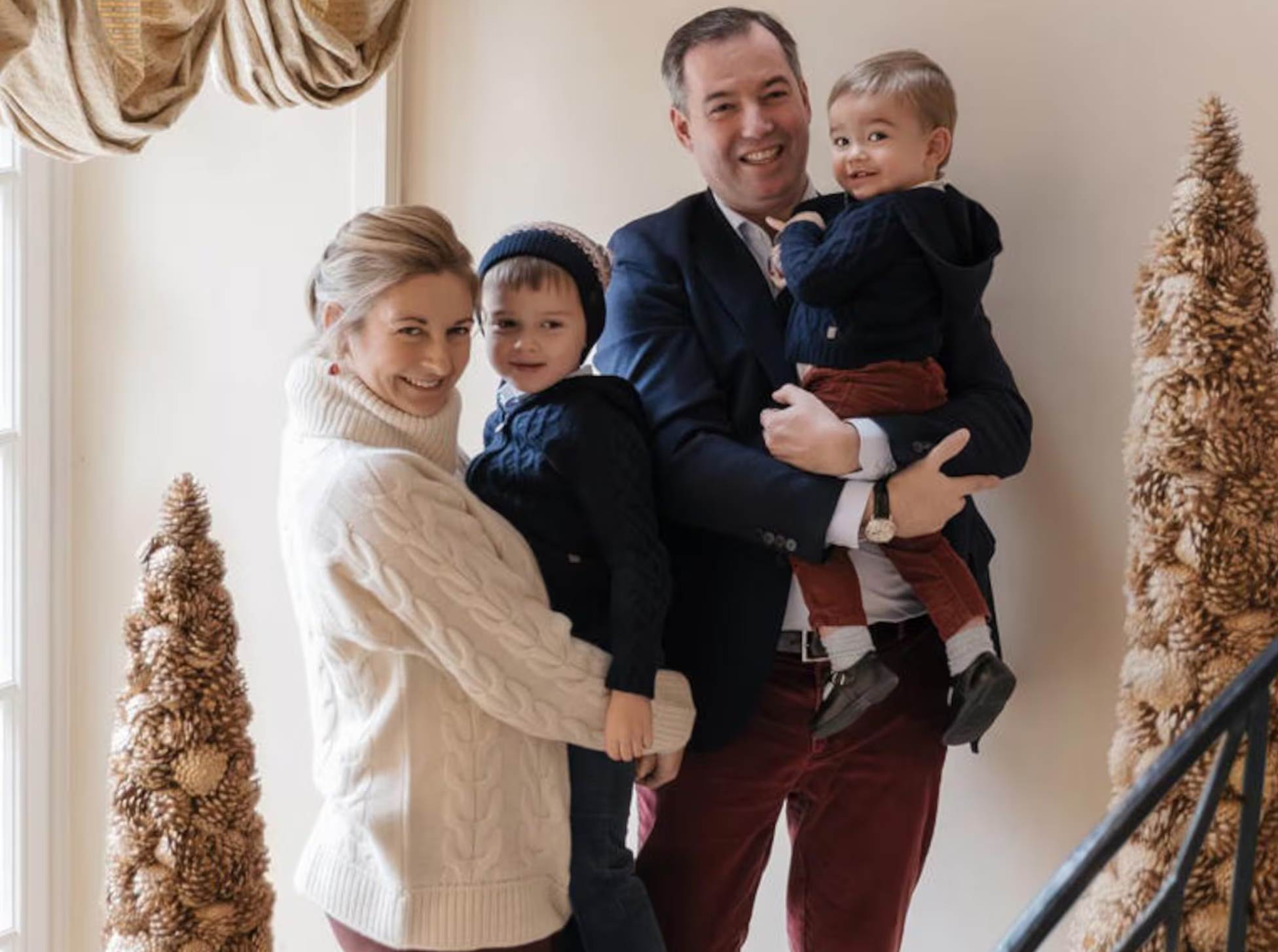 guillermo-y-stephanie-de-luxmeburgo-navidad-2024.png