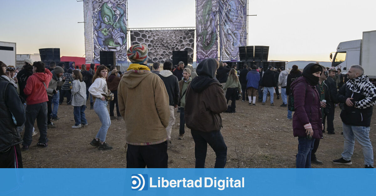 La macrofiesta ilegal de Ciudad Real sigue a tope cinco días después concentrando a más de 5.000 personas