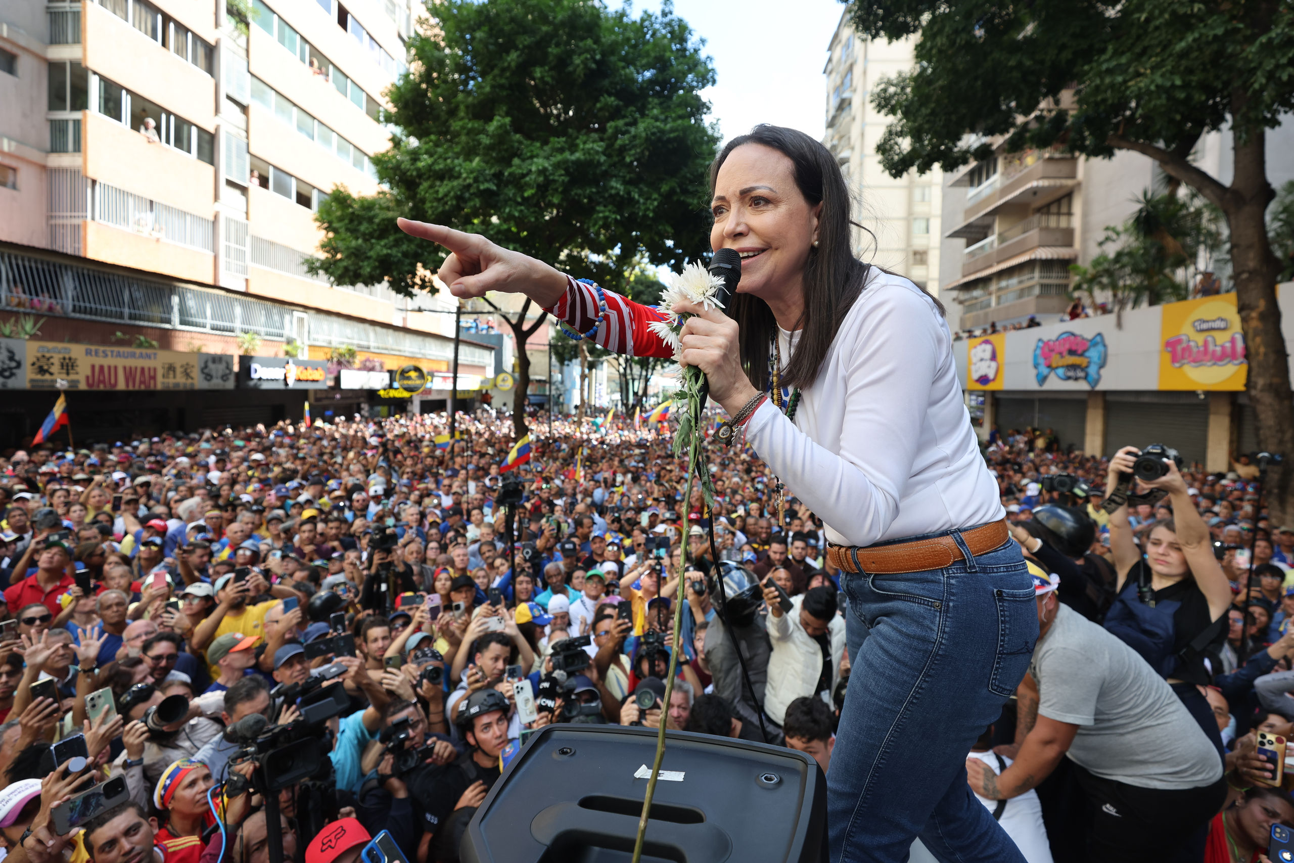 María Corina Machado: &quot;Maduro usa a los venezolanos deportados como rehenes para extorsionar a EEUU&quot;
