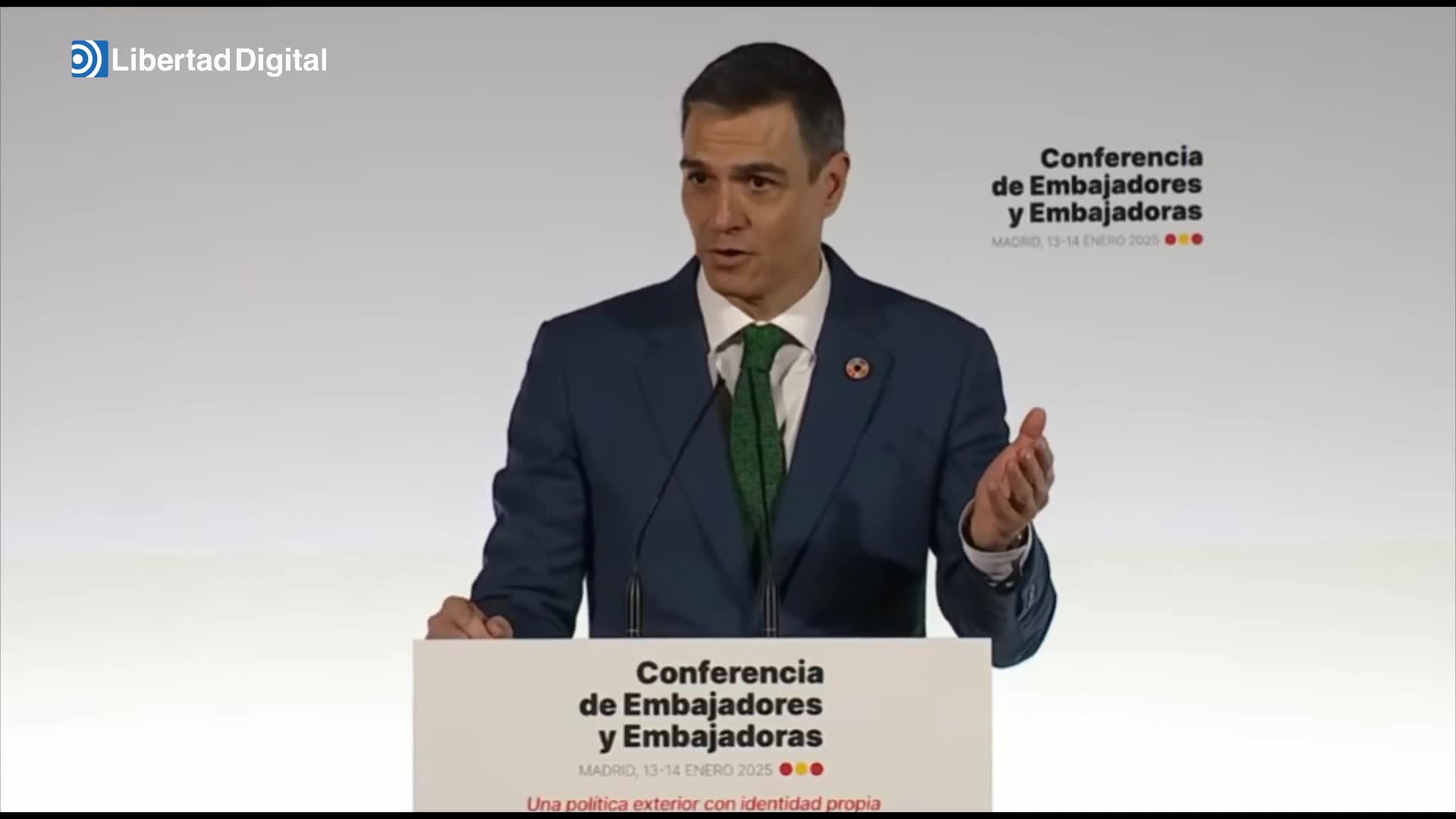 Sánchez pasa del "cohete" a hablar de la economía española como la "pata negra ibérica" mundial