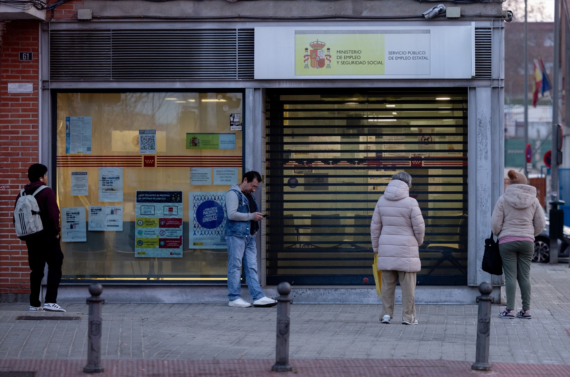 Casi 600 autónomos destruidos al día y sólo 2 de cada diez empleos a tiempo completo: la España feliz de Sánchez