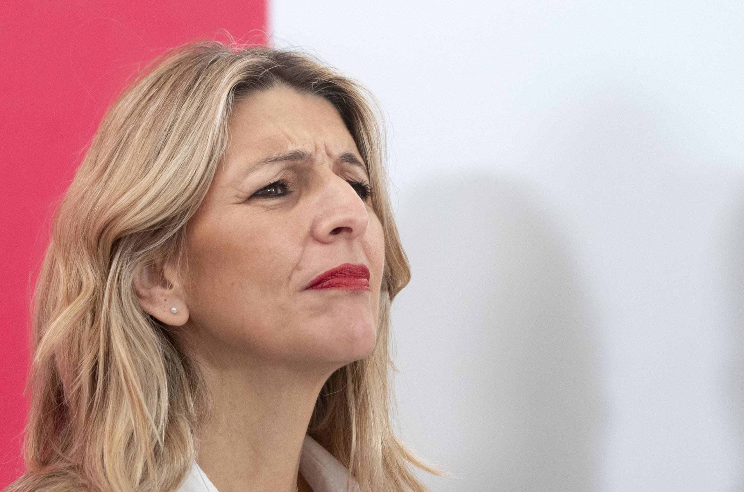 Yolanda Díaz exhibe un plan de apoyo psíquico a afectados del "cambio climático" mientras no llegan ayudas a Valencia