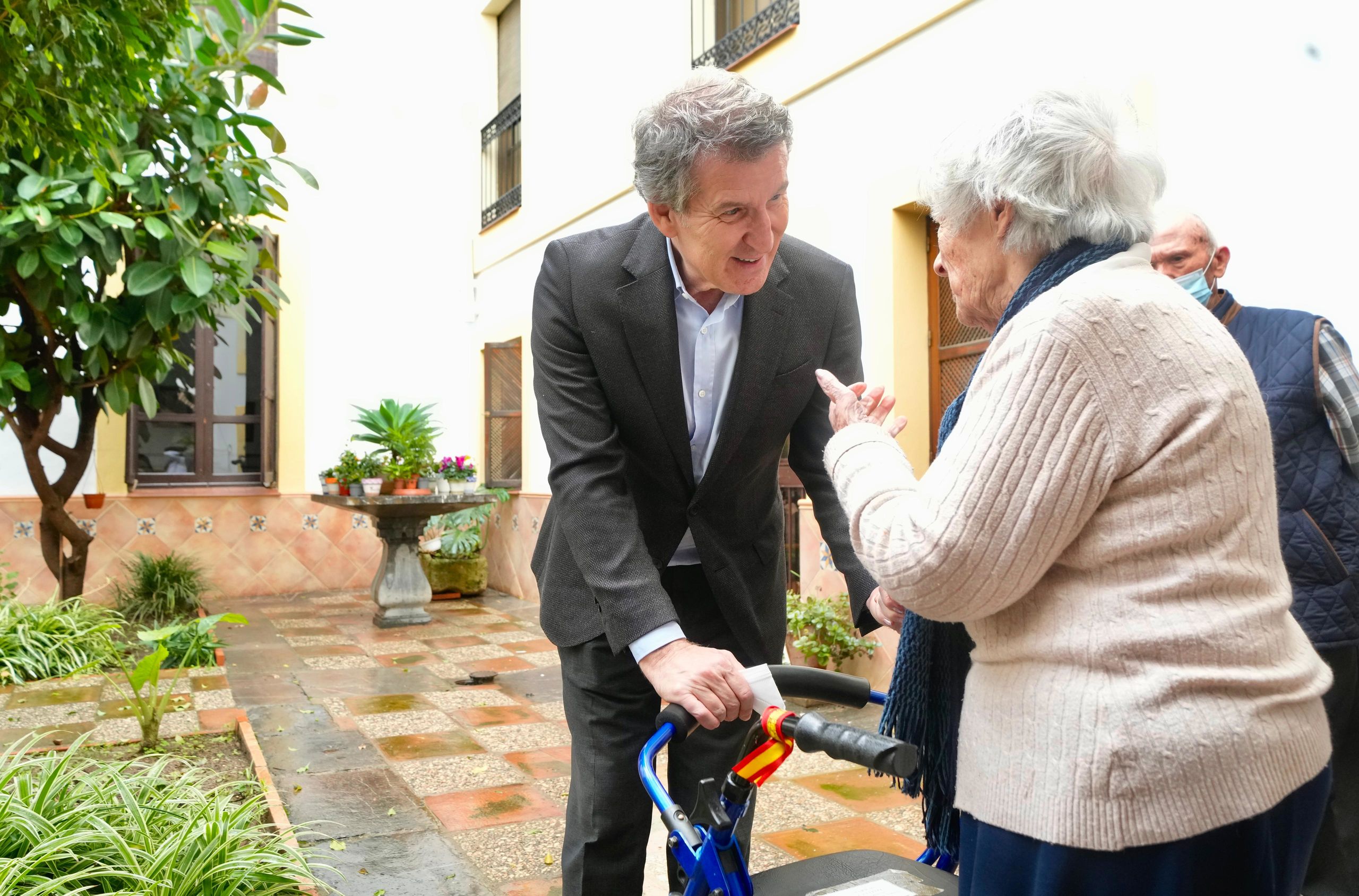 Feijóo advierte a Sánchez de que si presenta el mismo decreto ómnibus el PP no lo apoyará