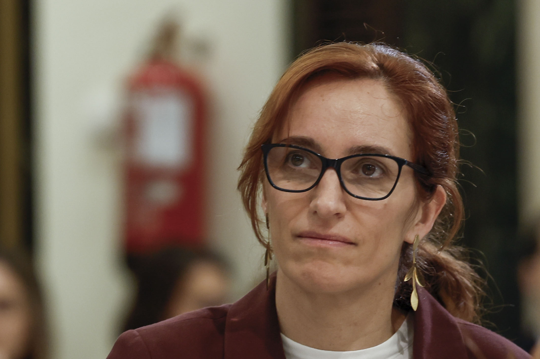 Mónica García recibe de su propia medicina: los sindicatos de médicos le montan una manifestación por su mala gestión