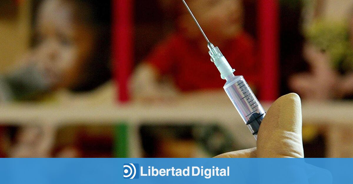 Una enfermera acusada de no vacunar a más de 400 niños en Vizcaya: fingía las inyecciones y tiraba los viales