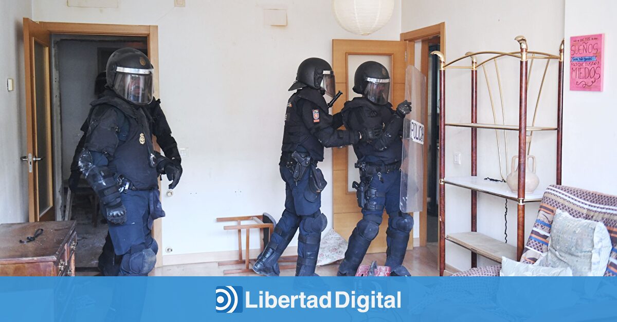 Okupa una vivienda pero la abandona al descubrir quién es el propietario