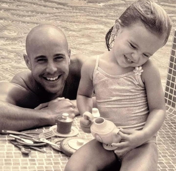 Así es Grecia, la hija de Pepe Reina que cumple 18 años - Chic