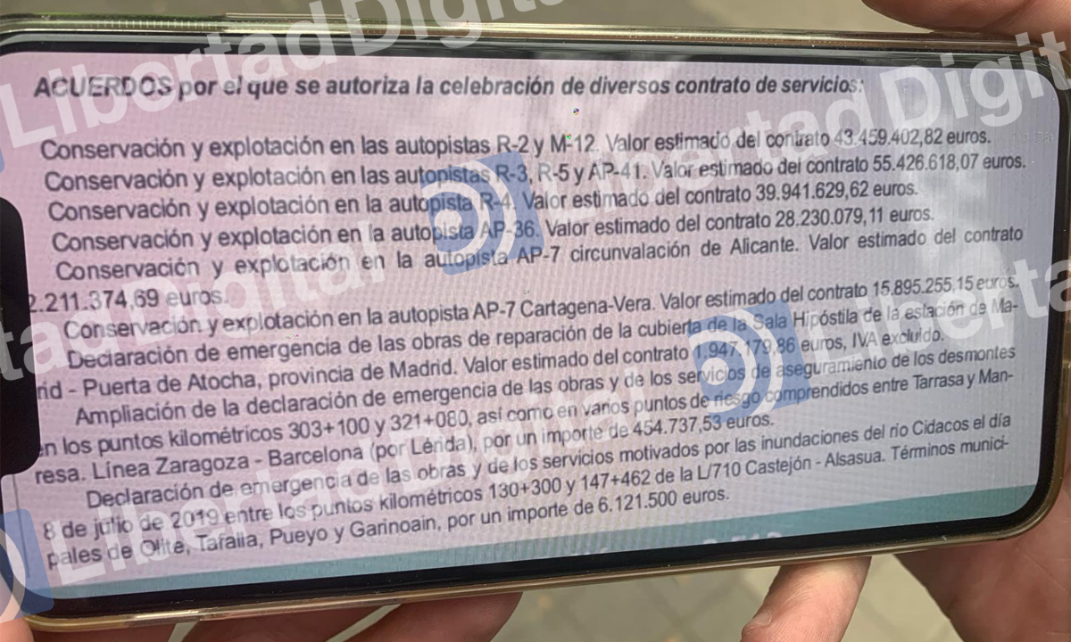 La fotografía de Koldo mostrando a Aldama licitaciones de obra por valor de 200 millones para conseguir mordidas